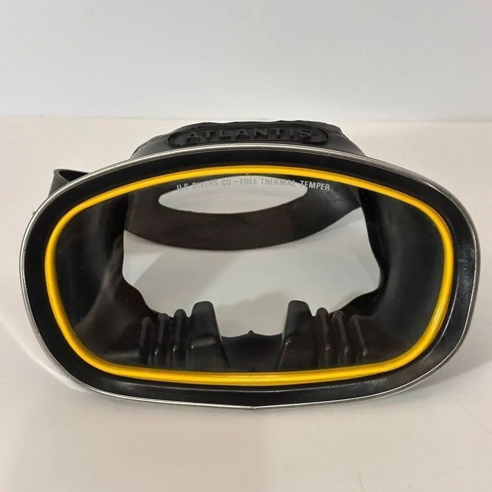 Vintage US Divers Co. Atlantis Scuba Diving Mask